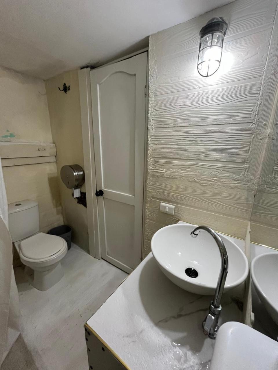 Hostel La Antigua Capsula Cartagena Eksteriør billede