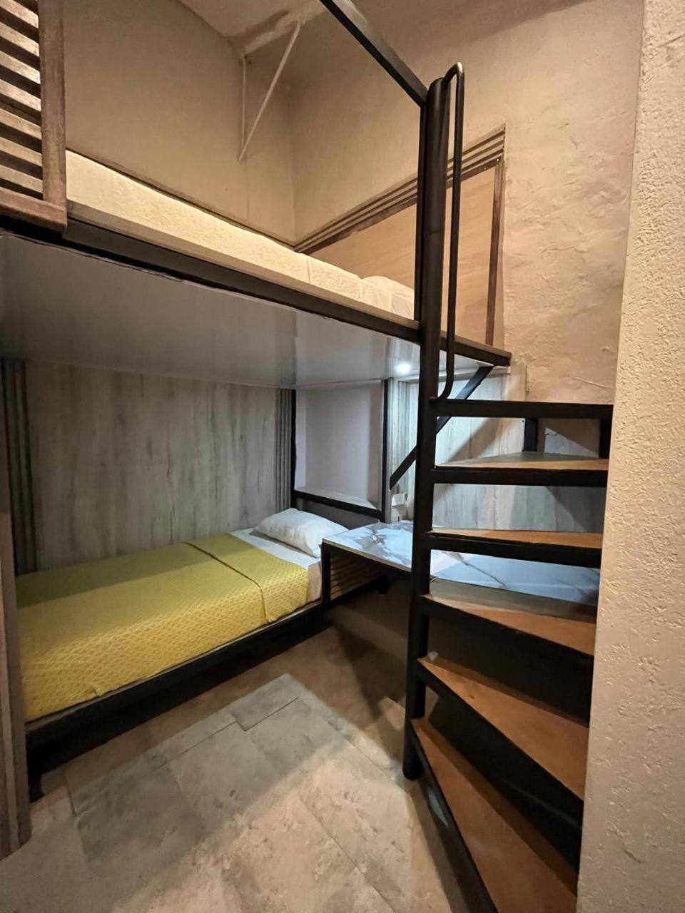 Hostel La Antigua Capsula Cartagena Eksteriør billede