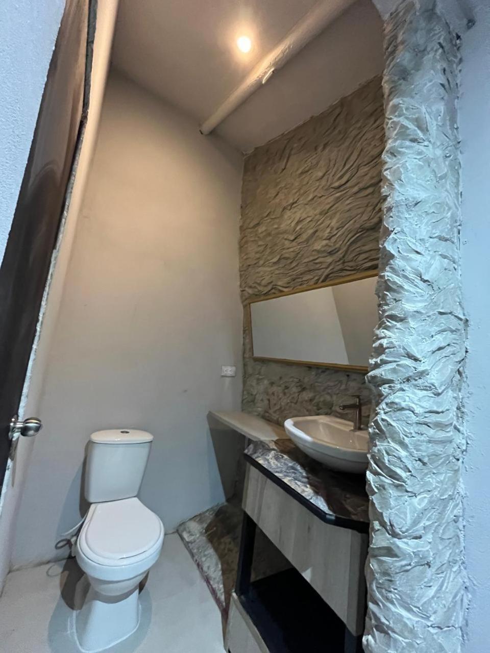 Hostel La Antigua Capsula Cartagena Eksteriør billede